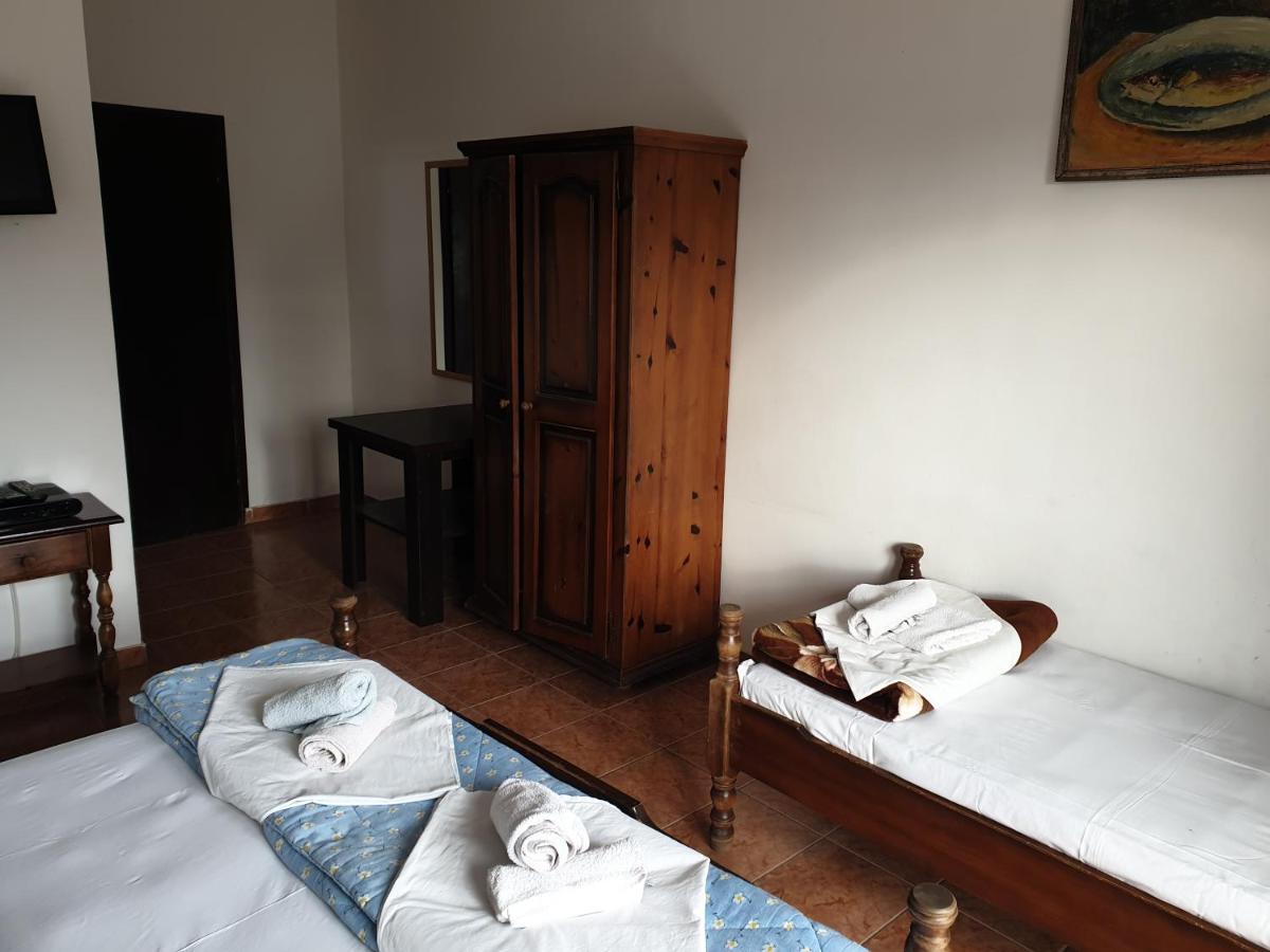 Apartments Regina Сутоморе Екстериор снимка