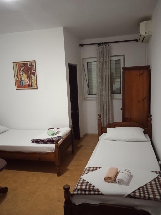 Apartments Regina Сутоморе Екстериор снимка